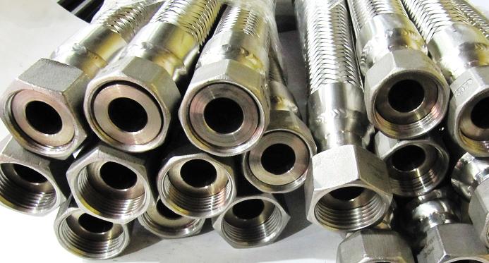 Металлорукав РВД рукав высокого давления вр внутренняя резьба накидная гайка под плоскую прокладку из нержавеющей стали.